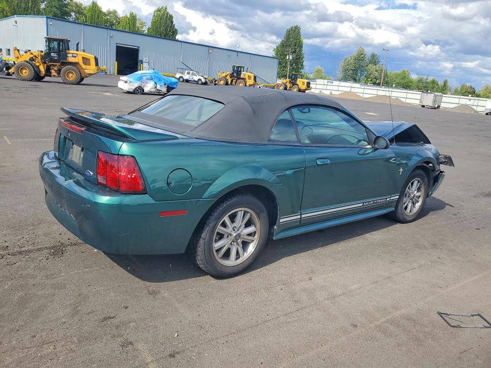 Photo 3 from auction – 2000 FORD MUSTANG with VIN 1FAFP4447YF288771