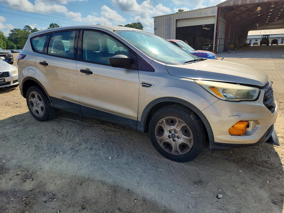 Снимка 4 от търг – 2017 FORD ESCAPE с VIN 1FMCU0F71HUC31429
