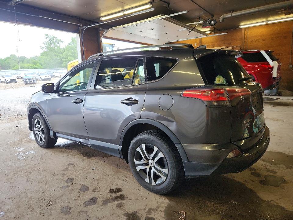 Photo 2 from auction – 2016 TOYOTA RAV4 with VIN JTMBFREV1GJ092840