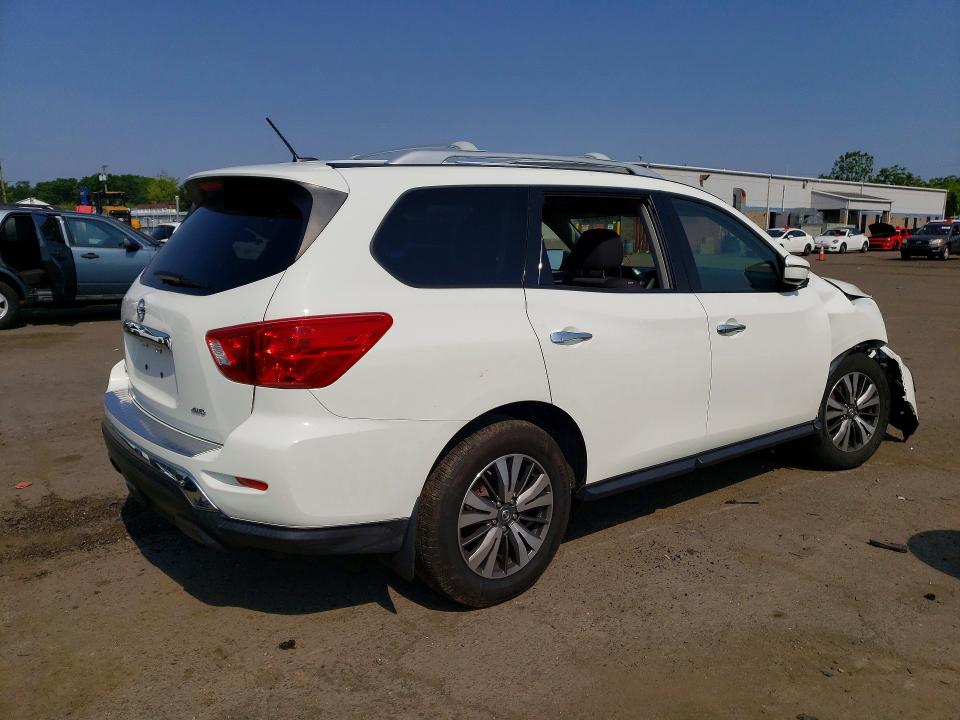 Photo 3 from auction – 2018 NISSAN PATHFINDER with VIN 5N1DR2MM0JC609729