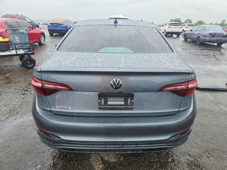 Photo 6 from auction – 2024 VOLKSWAGEN JETTA with VIN 3VW5M7BU4RM084074