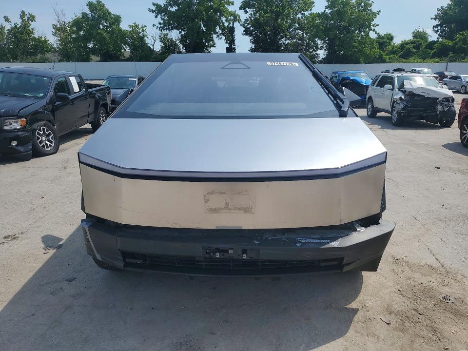 Photo 5 from auction – 2025 TESLA CYBERTRUCK with VIN 7G2CEHED0SA072551