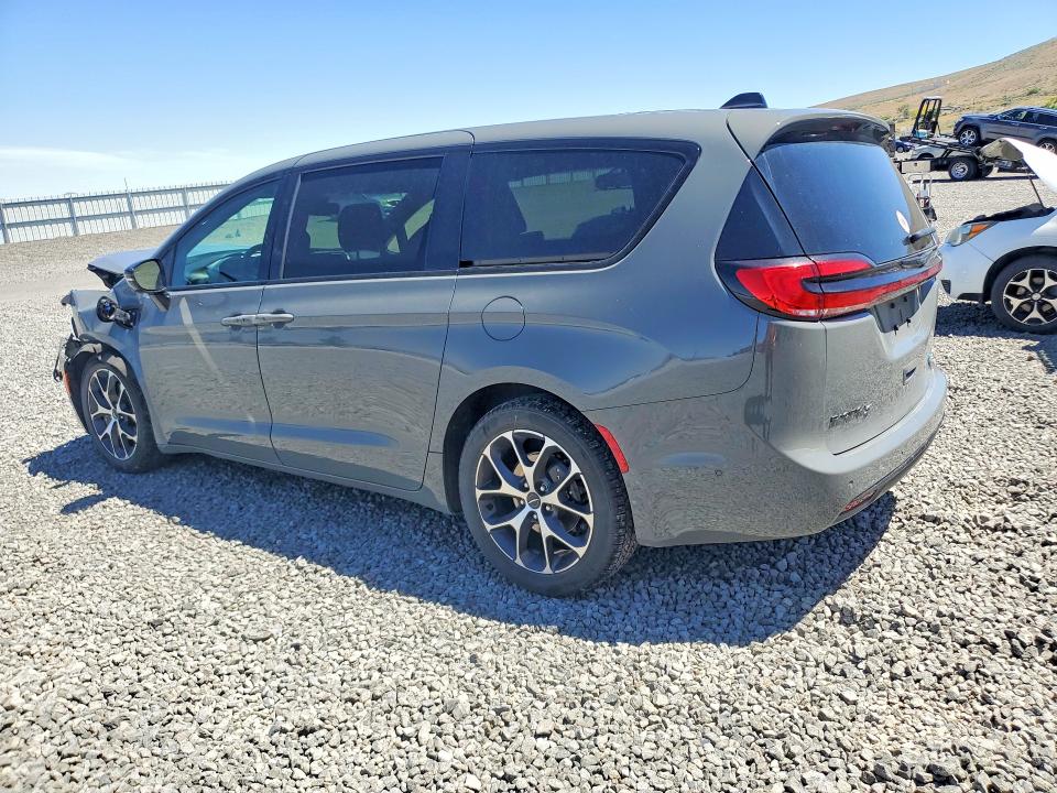 Photo 2 from auction – 2023 CHRYSLER PACIFICA with VIN 2C4RC1S79PR562817