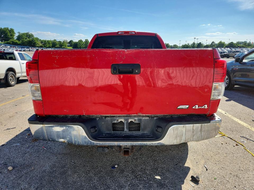 Photo 6 from auction – 2012 TOYOTA TUNDRA with VIN 5TFUW5F1XCX236552