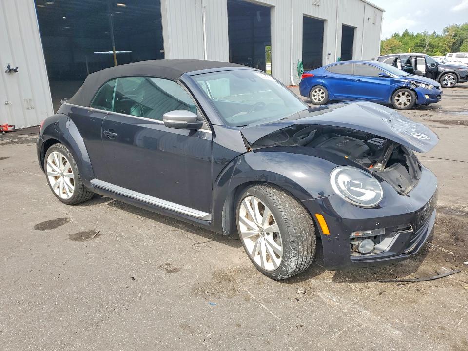 Photo 4 from auction – 2014 VOLKSWAGEN BEETLE with VIN 3VW517AT6EM818208