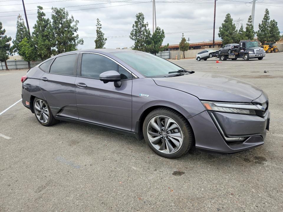 Photo 4 from auction – 2019 HONDA CLARITY with VIN JHMZC5F15KC006159