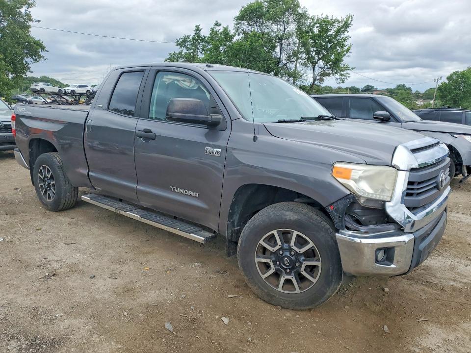 Photo 4 from auction – 2015 TOYOTA TUNDRA with VIN 5TFUY5F16FX429098