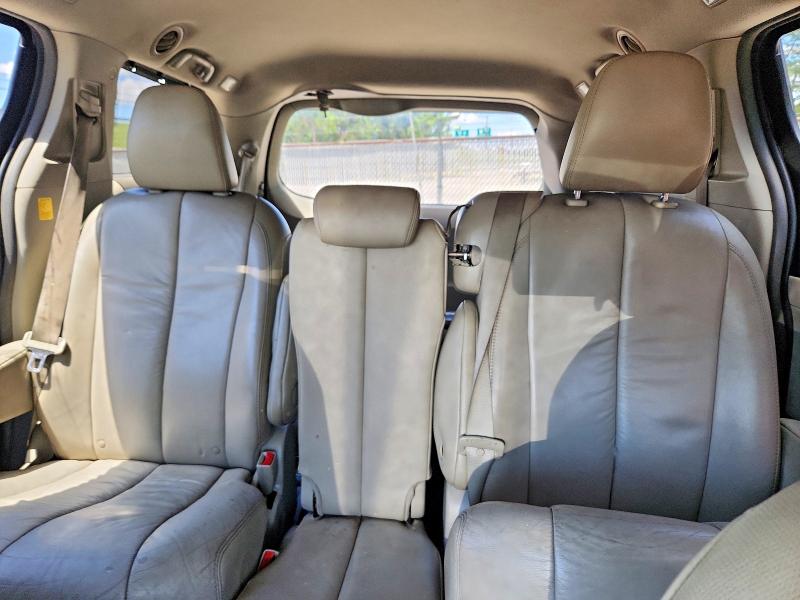 Photo 10 from auction – 2011 TOYOTA SIENNA with VIN 5TDYK3DC2BS134589