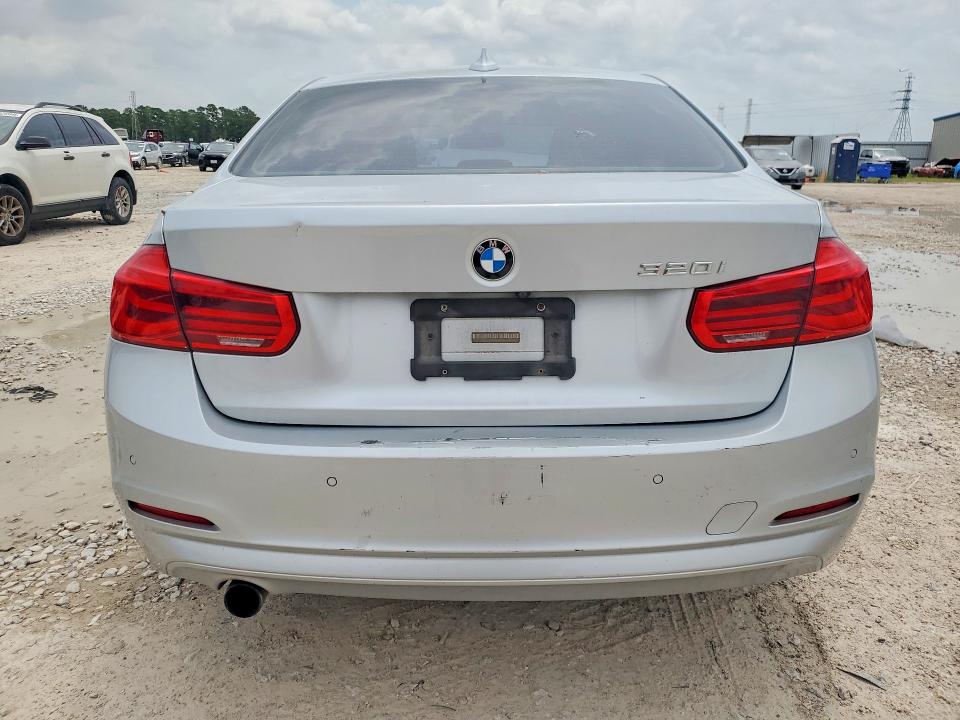 Photo 6 from auction – 2017 BMW 320 with VIN WBA8E1G38HNU17761