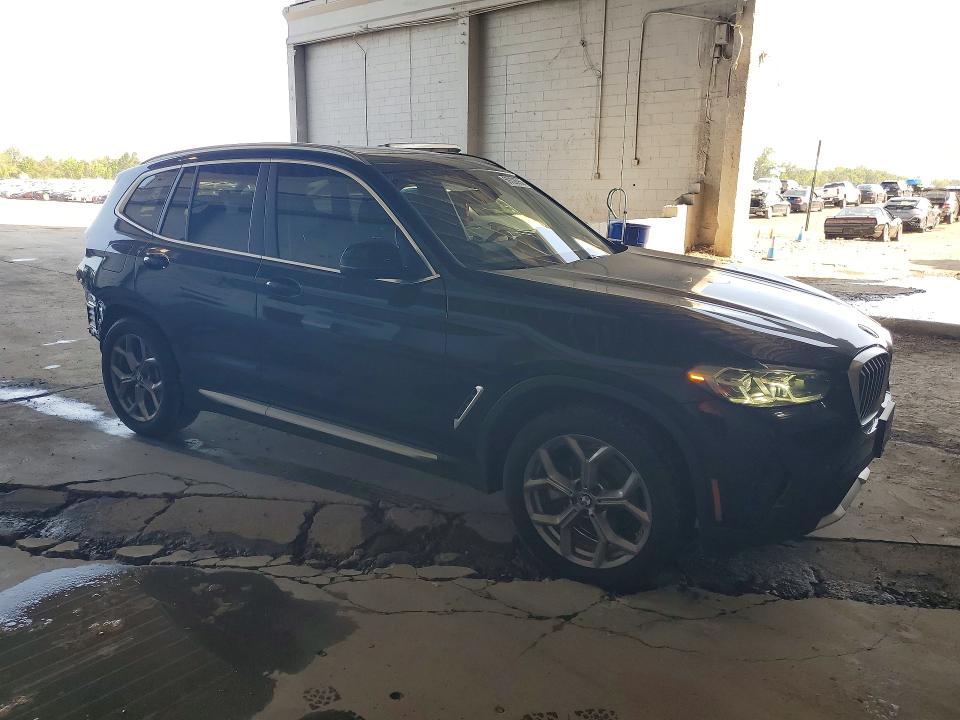 Photo 4 from auction – 2023 BMW X3 with VIN 5UX53DP0XP9R74163