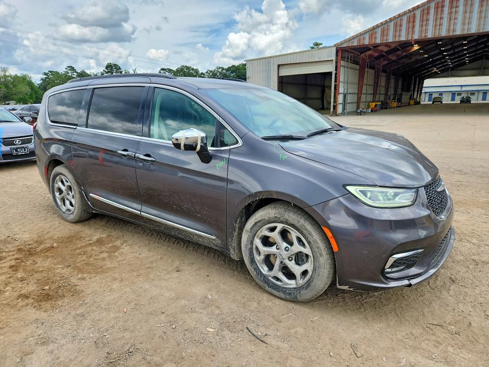 Photo 4 from auction – 2023 CHRYSLER PACIFICA with VIN 2C4RC1GG3PR610840
