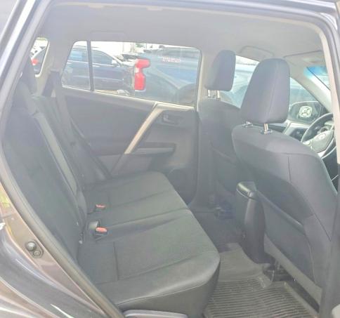 Photo 11 from auction – 2016 TOYOTA RAV4 with VIN 2T3BFREV2GW529486