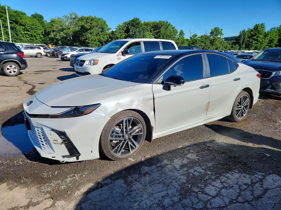TOYOTA CAMRY 2026 with VIN 4T1DBADK4TU051880 - Photo from auction