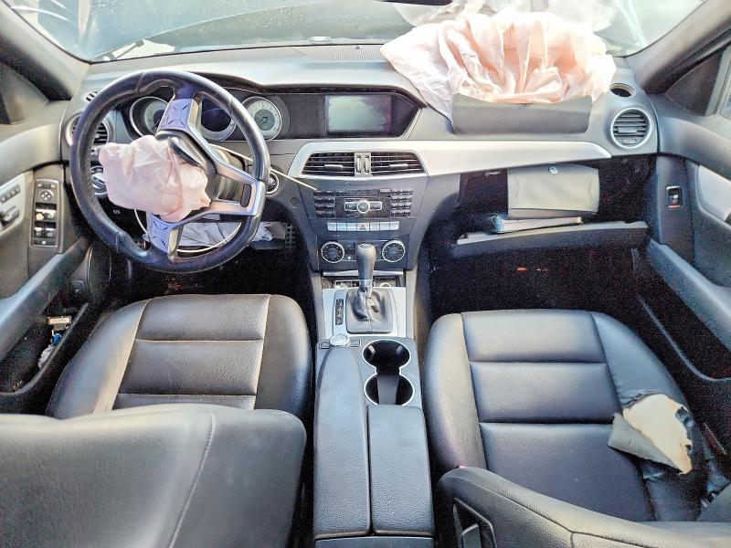 Photo 8 from auction – 2014 MERCEDES-BENZ C with VIN WDDGF8AB4ER313458