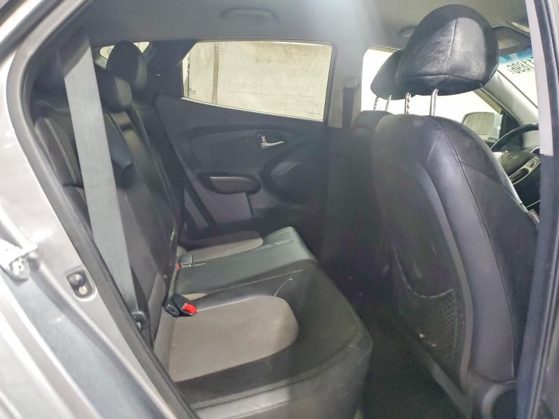 Photo 11 from auction – 2012 HYUNDAI TUCSON with VIN KM8JUCAC4CU544447