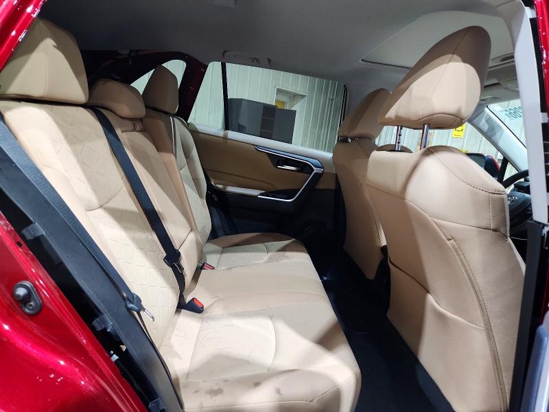Photo 11 from auction – 2022 TOYOTA RAV4 with VIN 2T3P1RFV2NW306607