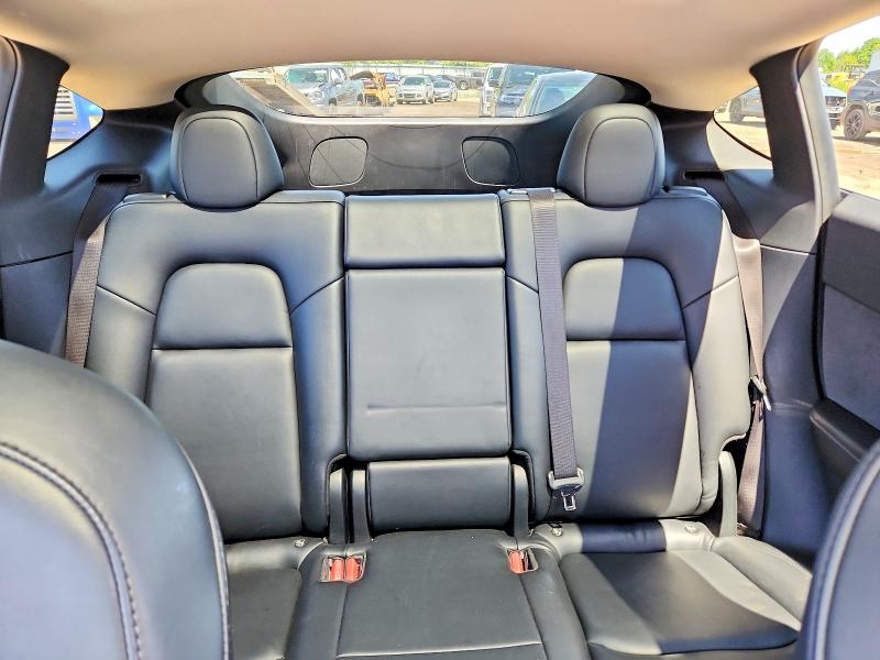 Photo 10 from auction – 2021 TESLA MODEL Y with VIN 5YJYGDEE3MF160567