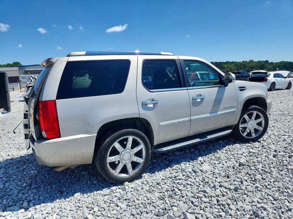 Photo 3 from auction – 2009 CADILLAC ESCALADE with VIN 1GYFC232X9R114309