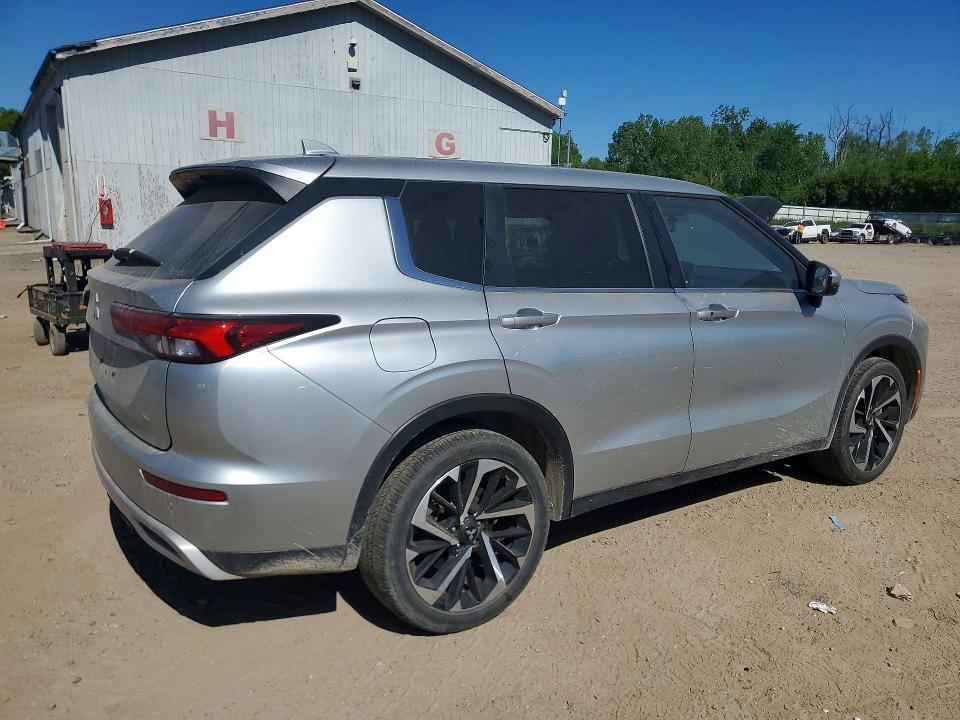 Photo 3 from auction – 2024 MITSUBISHI OUTLANDER with VIN JA4J4VA83RZ018974