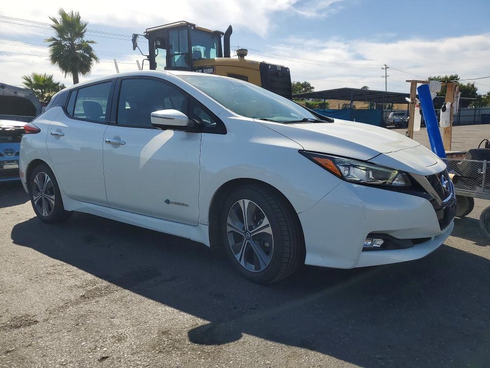 Photo 4 from auction – 2018 NISSAN LEAF with VIN 1N4AZ1CP3JC31087