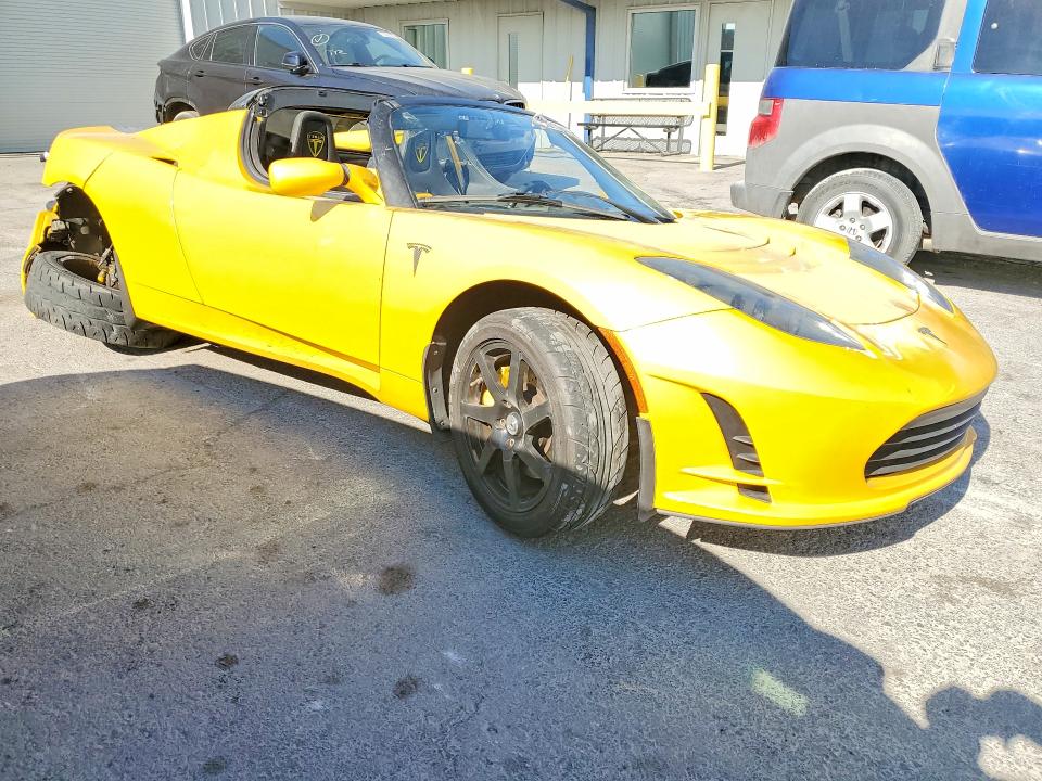 Фото 4 с аукциона – 2010 TESLA ROADSTER с VIN 5YJRE1A36A1000835