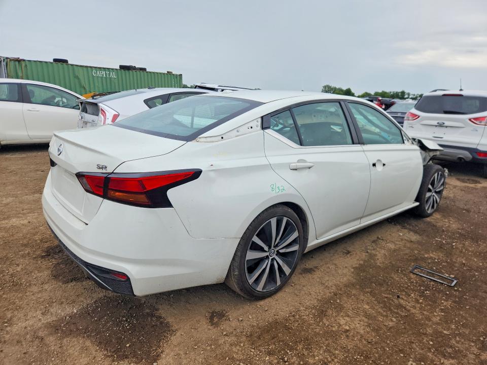 Photo 3 from auction – 2019 NISSAN ALTIMA with VIN 1N4BL4CV5KC177357