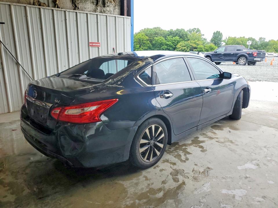 Photo 3 from auction – 2017 NISSAN ALTIMA with VIN 1N4AL3AP6HC205704