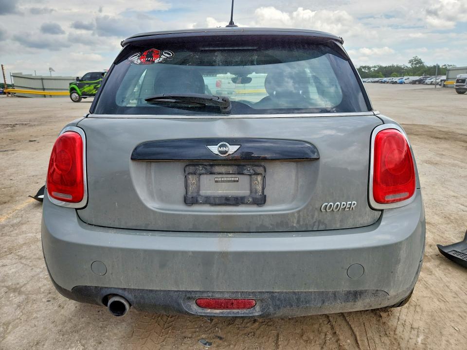 Photo 6 from auction – 2017 MINI COOPER with VIN WMWXP5C3XH2F61447