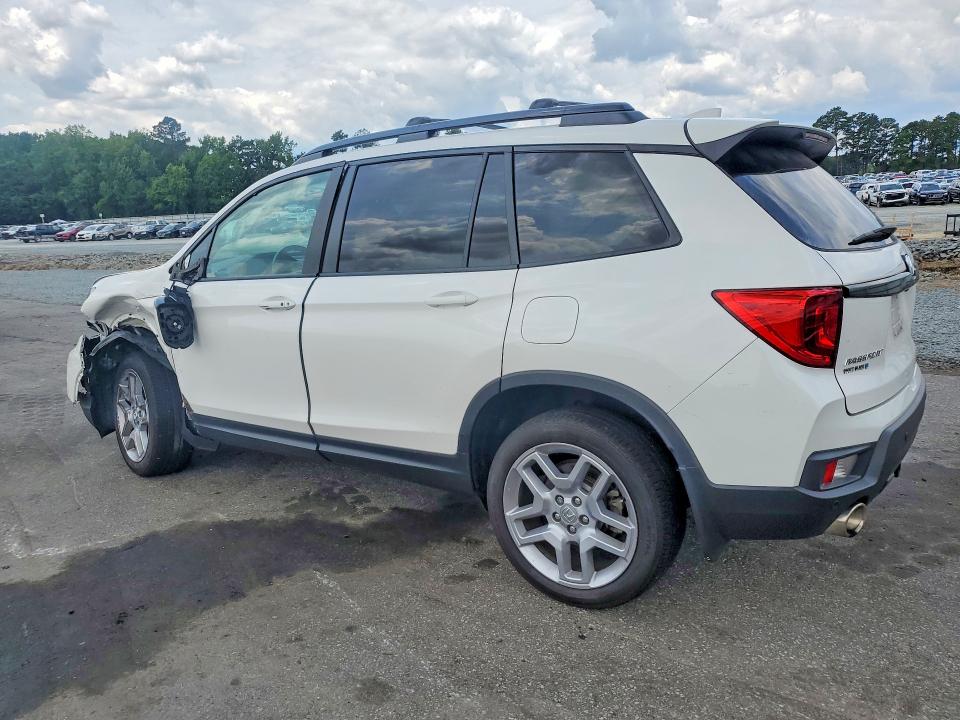 Photo 2 from auction – 2025 HONDA PASSPORT with VIN 5FNYF8H55SB004632