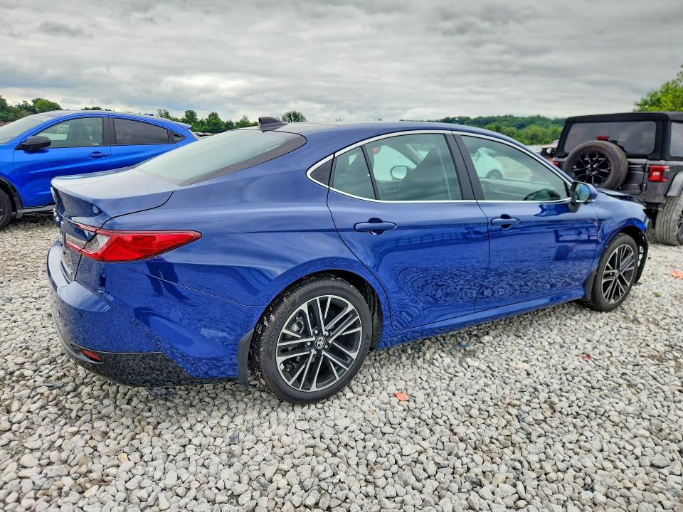 Photo 3 from auction – 2026 TOYOTA CAMRY with VIN 4T1DBADK0TU043386