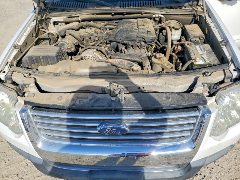 Photo 12 from auction – 2007 FORD EXPLORER with VIN 1FMEU63E97UB79058