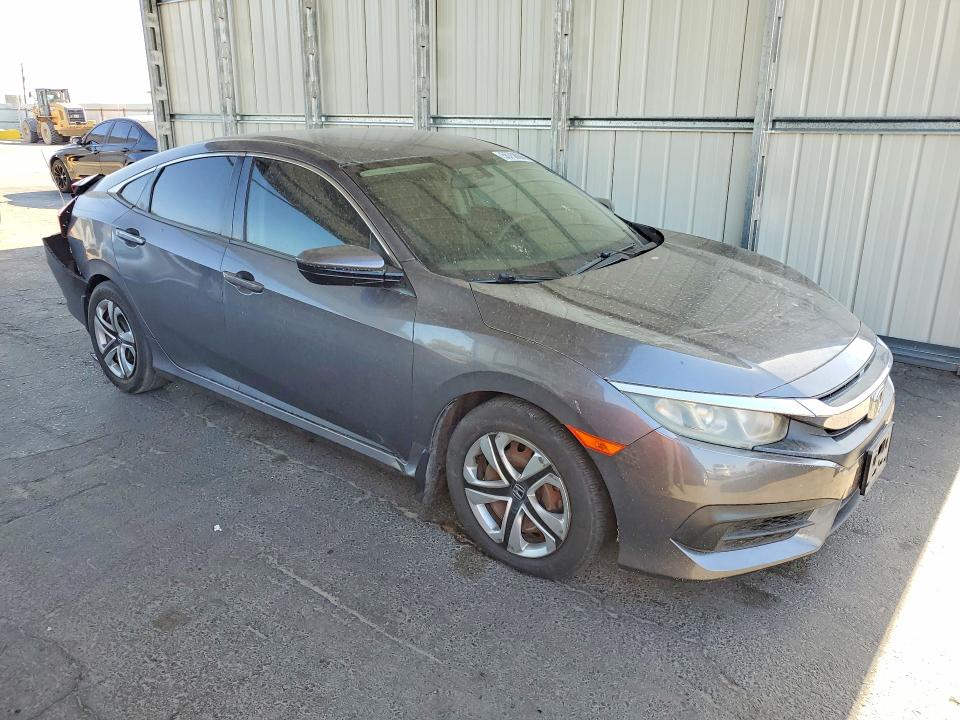 Photo 4 from auction – 2018 HONDA CIVIC with VIN 19XFC2F58JE200780
