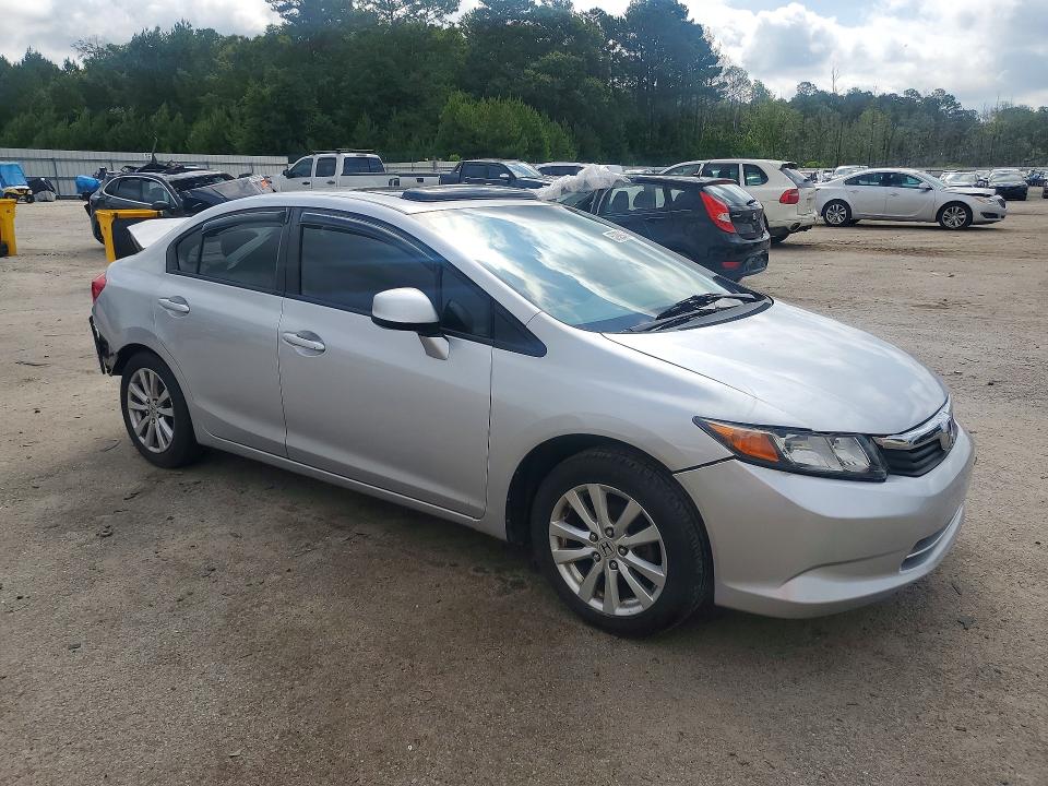 Photo 4 from auction – 2012 HONDA CIVIC with VIN 19XFB2F87CE339931