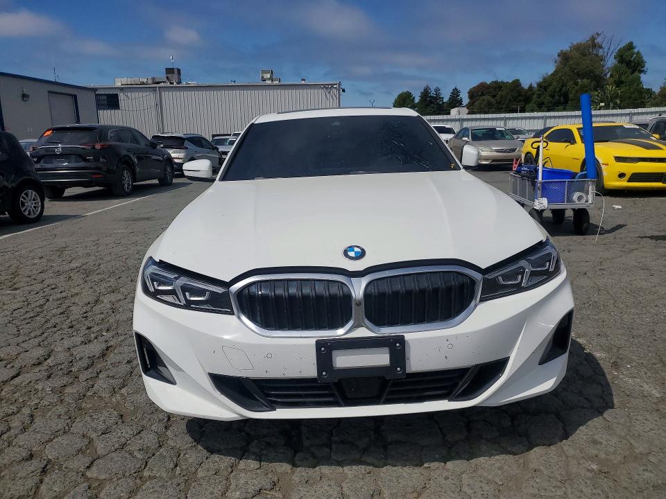 Photo 5 from auction – 2025 BMW 330I with VIN 3MW69CW08S8F13771