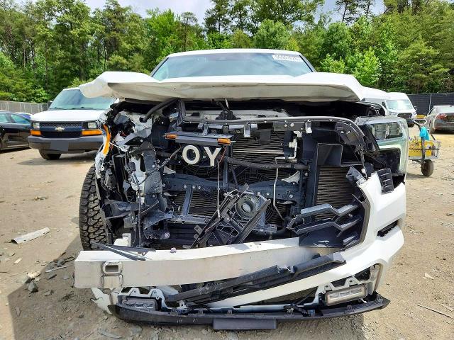 Photo 5 from auction – 2023 TOYOTA SEQUOIA with VIN 7SVAAABA2PX016639