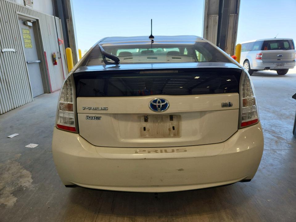 Zdjęcie 6 z aukcji – 2011 TOYOTA PRIUS z VIN JTDKN3DU6B5360369