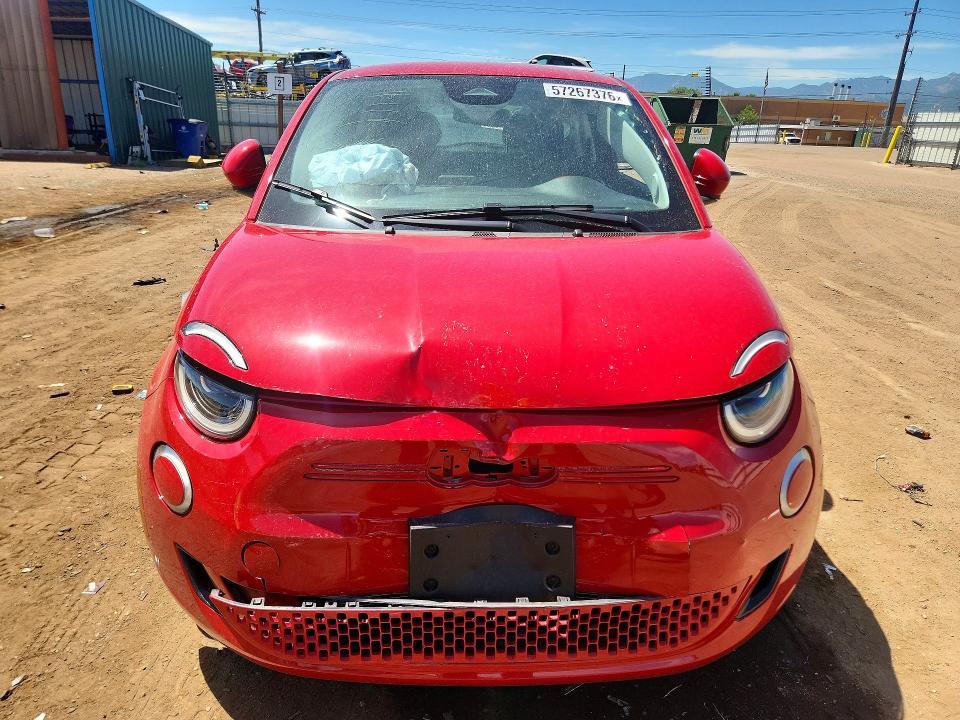 Photo 5 from auction – 2024 FIAT 500 with VIN ZFAFFAA41RX204883