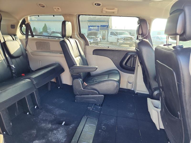 Снимка 11 от търг – 2016 CHRYSLER TOWN & COUNTRY с VIN 2C4RC1CG8GR132534