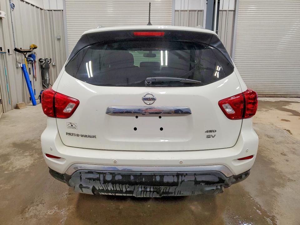 Photo 6 from auction – 2018 NISSAN PATHFINDER with VIN 5N1DR2MM3JC673215