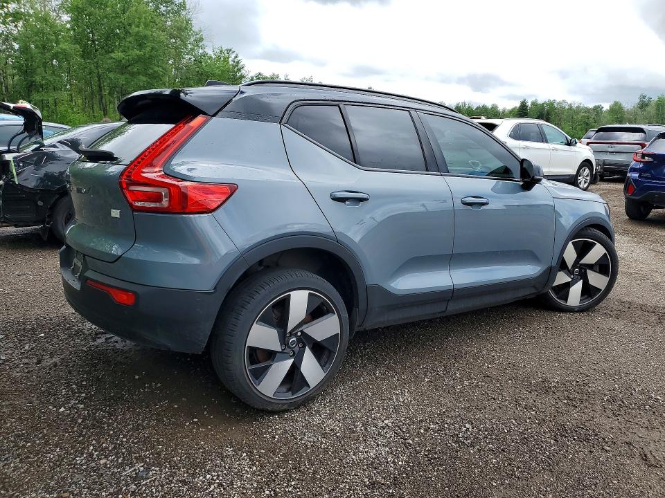 Photo 3 from auction – 2023 VOLVO XC40 with VIN YV4ED3UM3P2990680