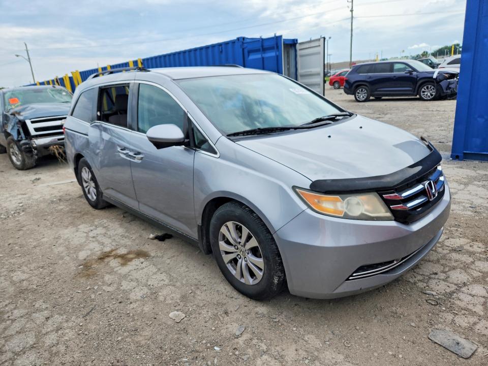Photo 4 from auction – 2016 HONDA ODYSSEY with VIN 5FNRL5H3XGB041371