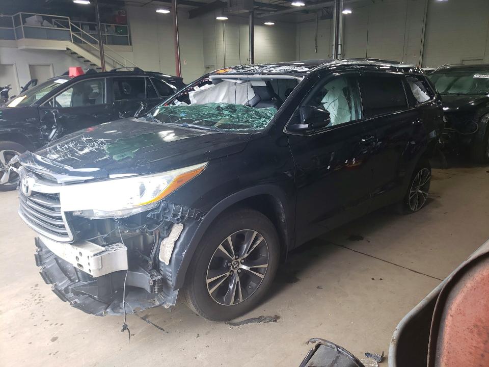 2016 TOYOTA HIGHLANDER - Търг №57708626