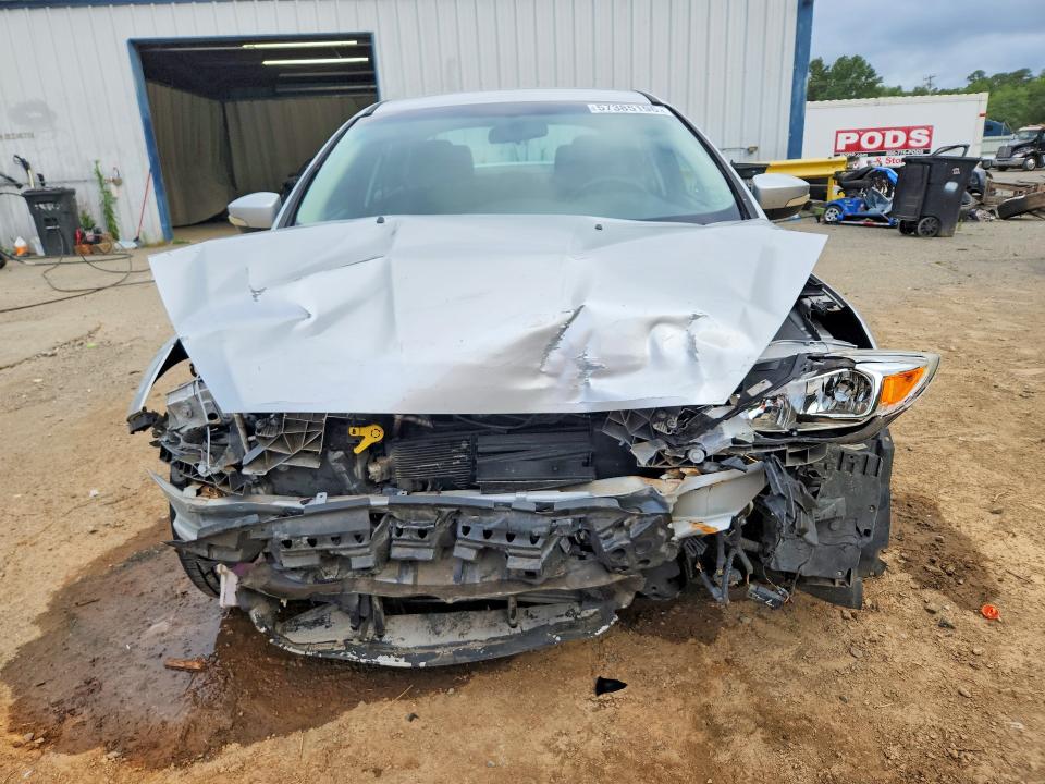 Photo 5 from auction – 2015 FORD FOCUS with VIN 1FADP3FE7FL379772