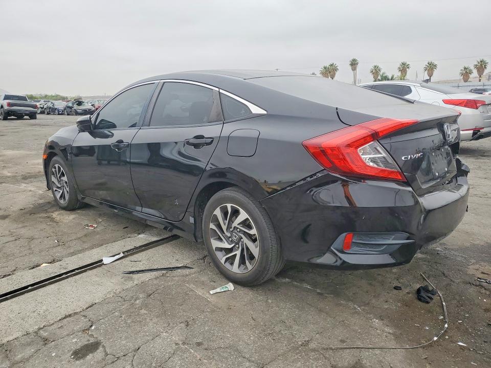 Photo 2 from auction – 2016 HONDA CIVIC with VIN 19XFC2F71GE221352