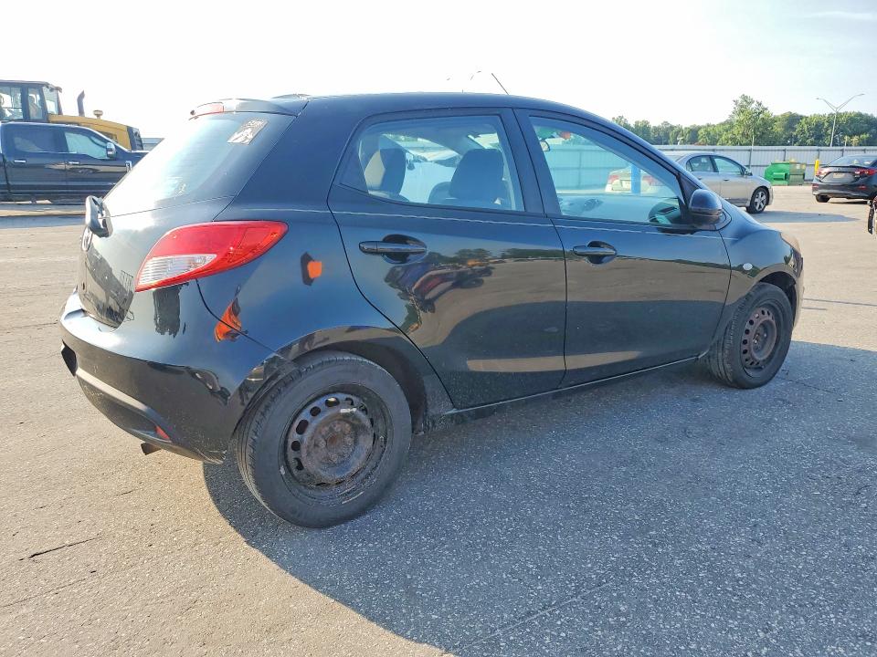 Photo 3 from auction – 2013 MAZDA MAZDA2 with VIN JM1DE1KYXD0159285
