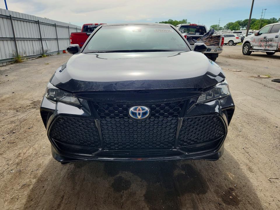 Photo 5 from auction – 2019 TOYOTA AVALON HYBRID with VIN 4T1B21FB4KU001600