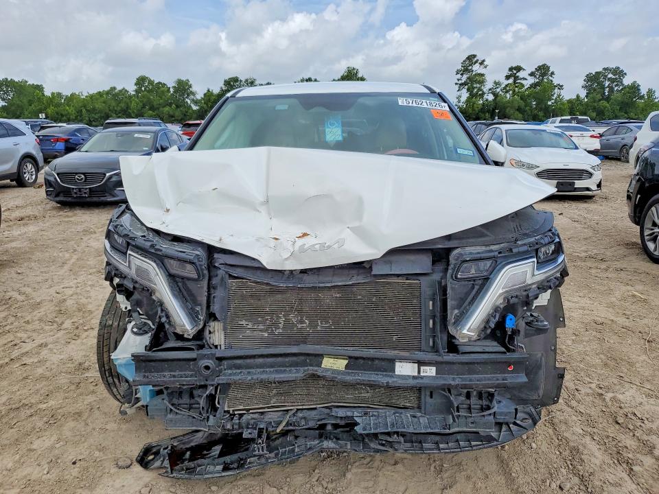 Photo 5 from auction – 2022 KIA CARNIVAL with VIN KNDNB4H3XN6157061