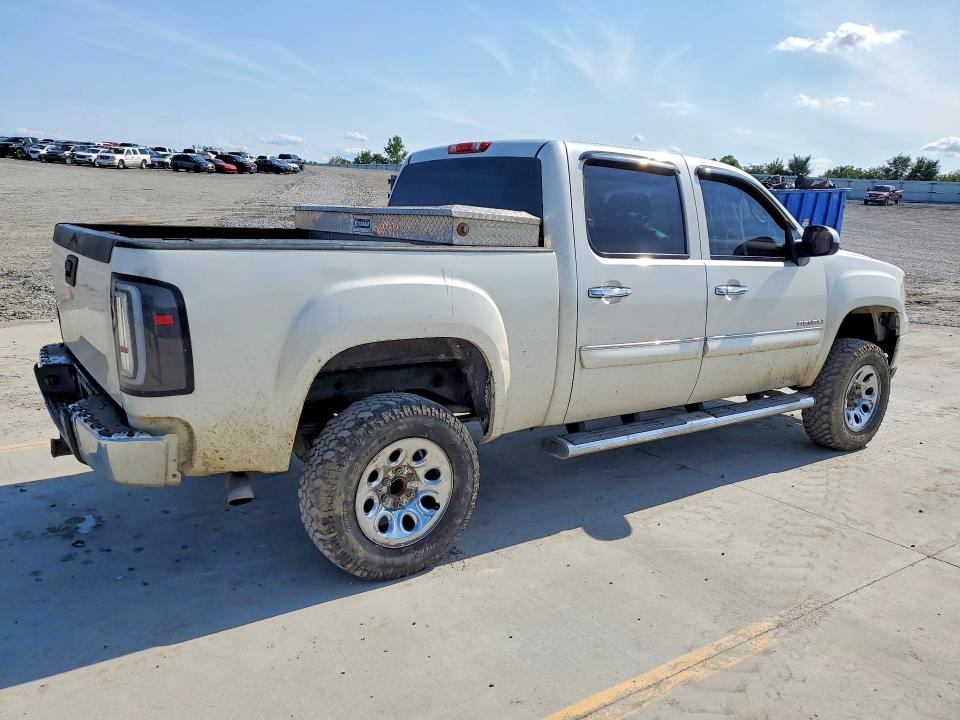 Photo 3 from auction – 2011 GMC SIERRA with VIN 3GTP2XE27BG404567