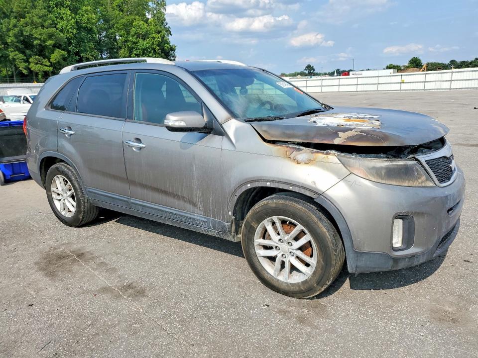 Снимка 4 от търг – 2014 KIA SORENTO с VIN 5XYKT3A6XEG438613