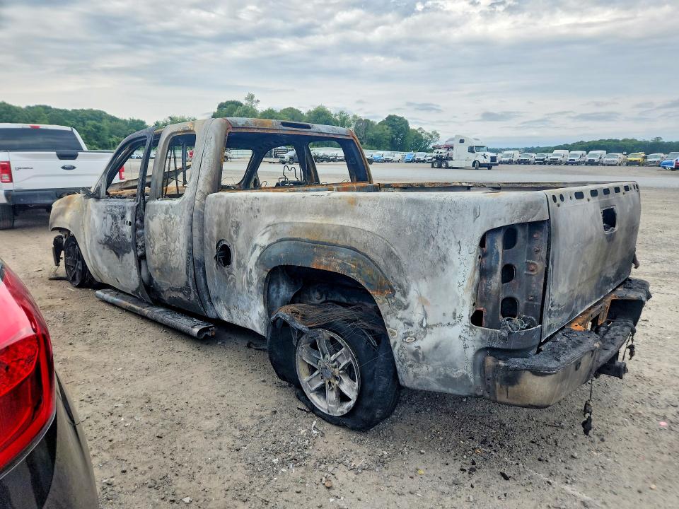 Zdjęcie 2 z aukcji – 2008 GMC SIERRA z VIN 2GTEK19JX81288899
